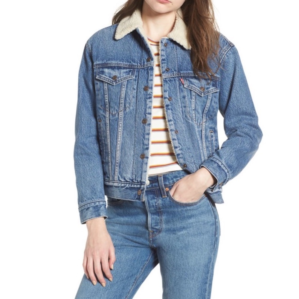 NWT Levi's Ex-Boyfriend Faux Fur Lined Denim Jacket